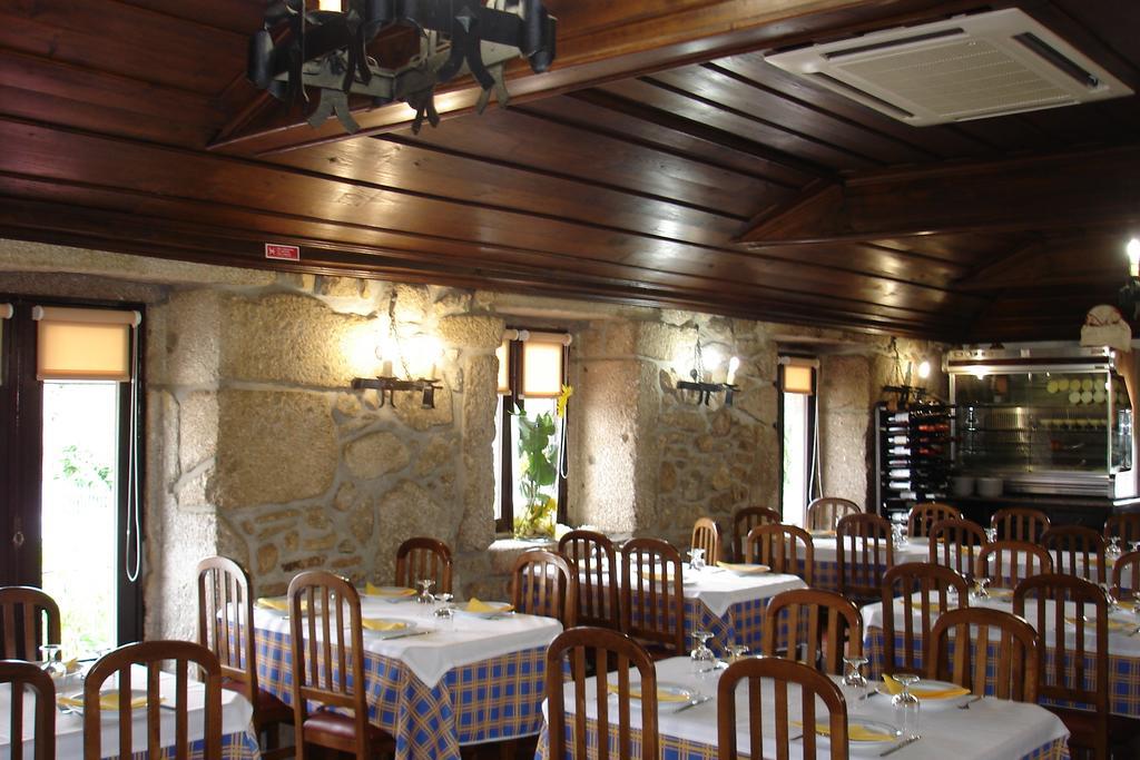 Готель Restaurante Abba Повуа-де-Ланнюзу Екстер'єр фото